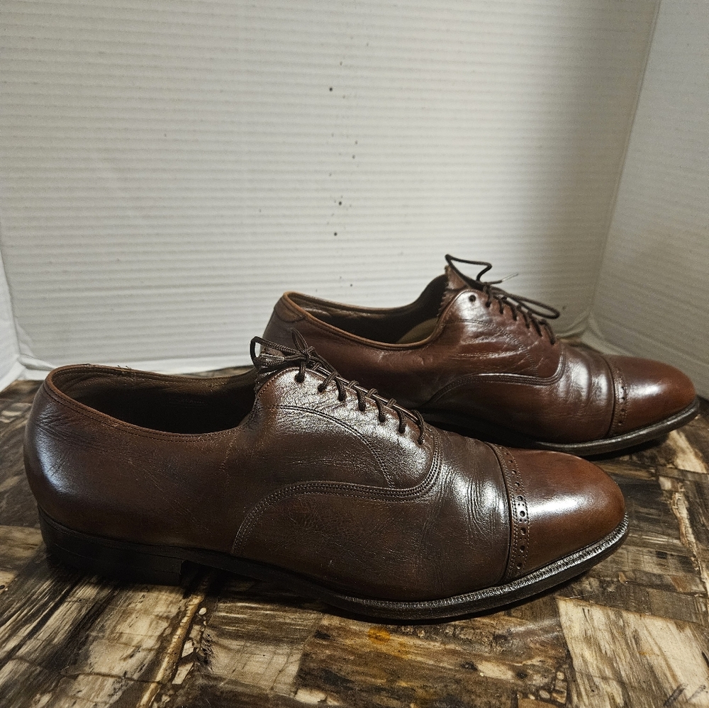 Classic Men's Florshiem Brown Leather Cap-Toe Oxfords
